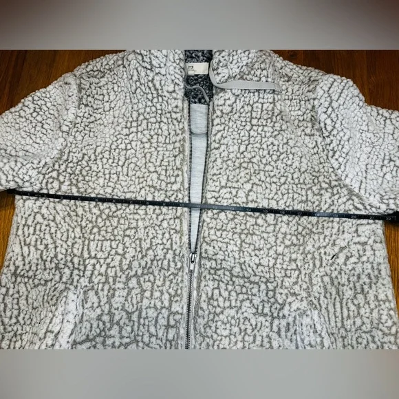 Thread & Supply Sherpa Full Zip Hoodie Jacket – Women’s Large – Ivory / Gray - Picture 3 of 7
